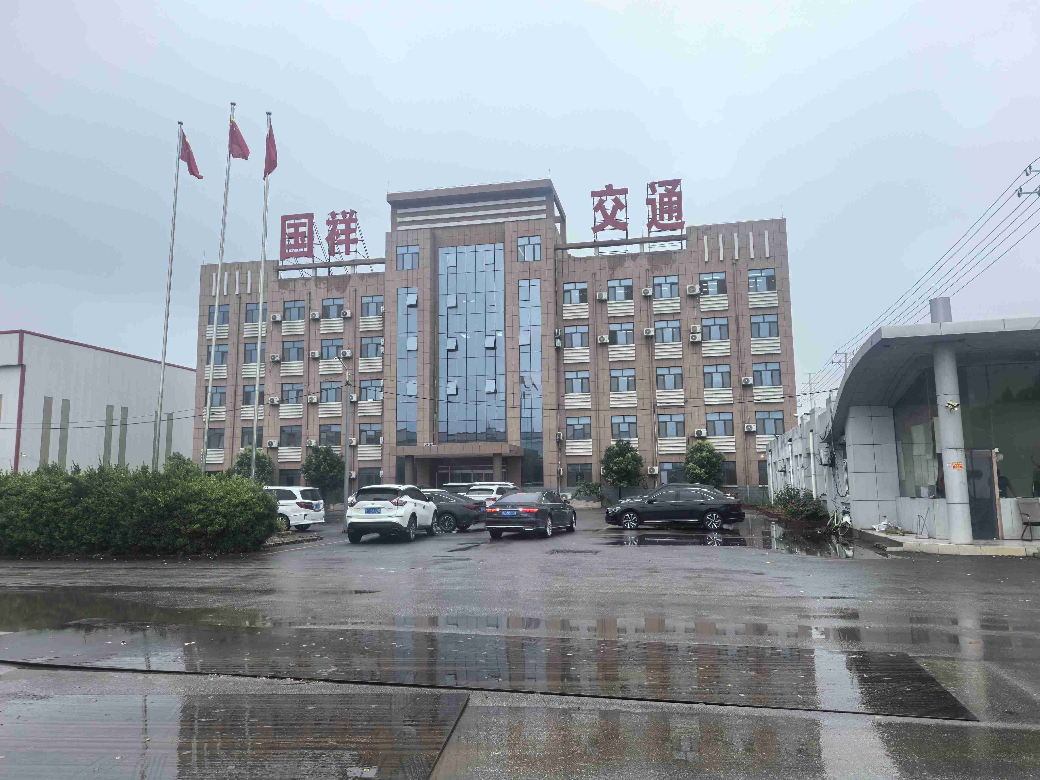 百色市浸塑波形护栏浸塑波形护栏 - 方案